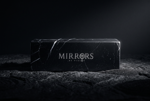 The Nero Marquina black marble base