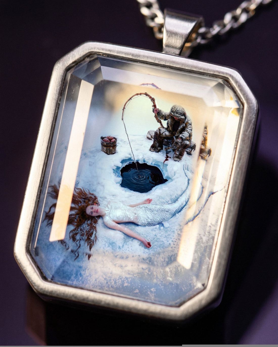 Dreamfisher, the Amulet by Mirrors by Viulet, the glass, close