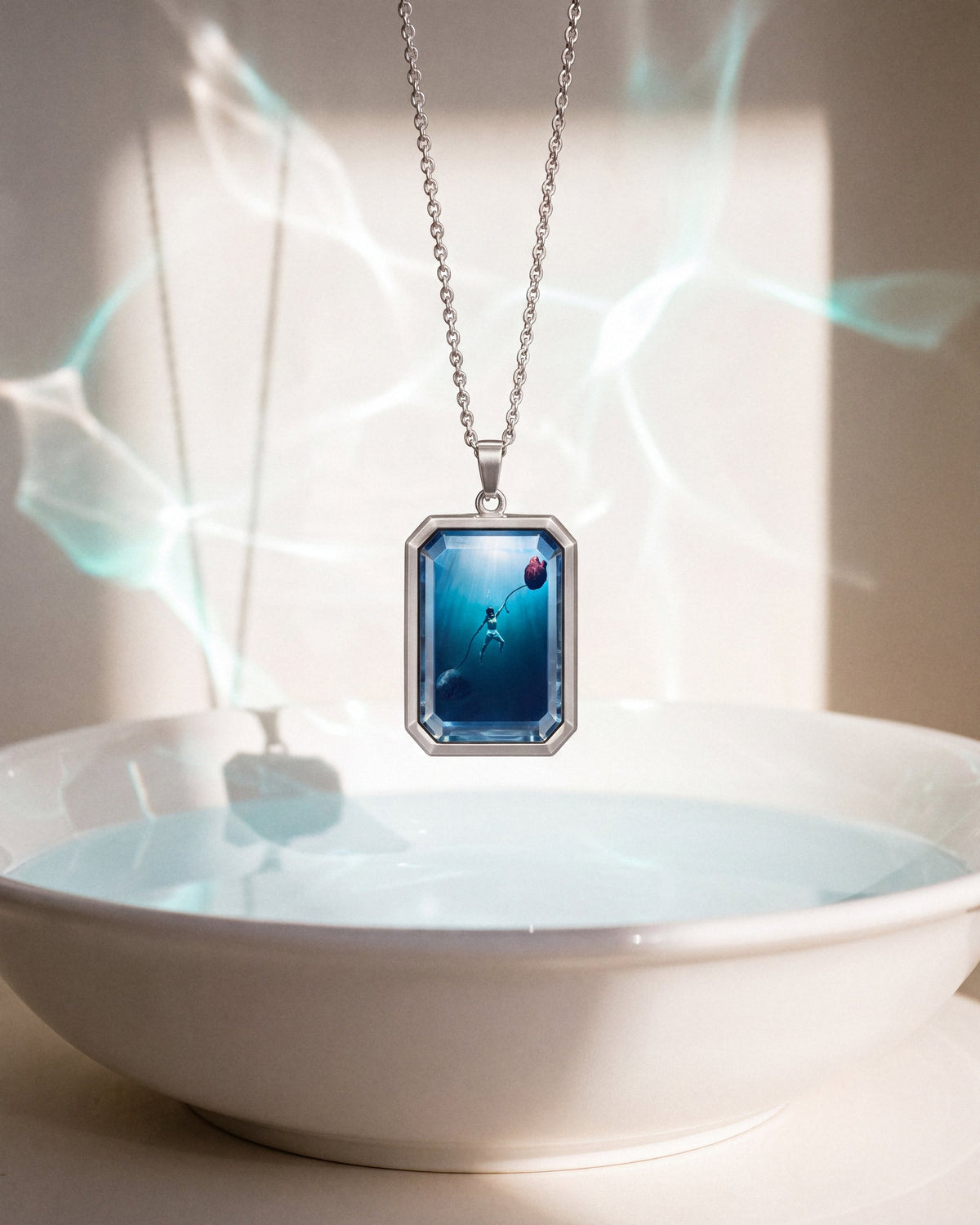 The War Within, the Amulet by Mirrors by Viulet, the pool of light